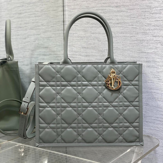 DIOR 2023 Fall/Winter Tote Bag | Top-Grade Calfskin Quilted Crossbody Shopper with Signature Letters, 36cm
