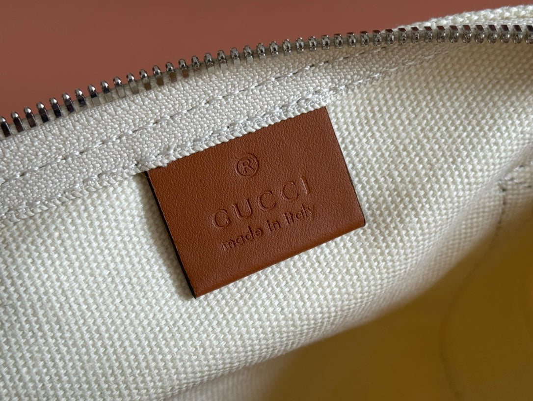 Gucci Spring Summer 2025 Men's Canvas Travel Bag | Navy Leather Trim Red-Green Web Strap Made in Italy Emblem