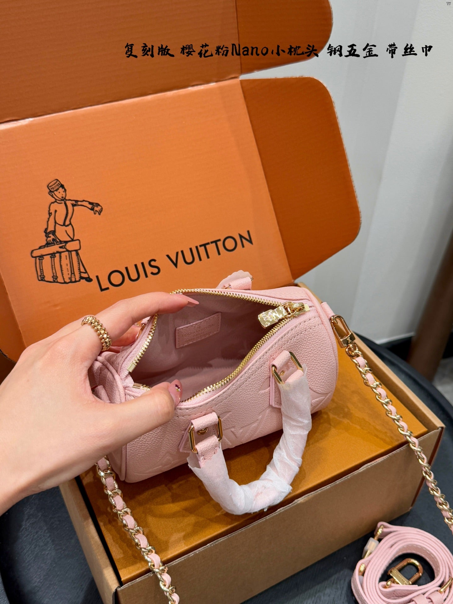 【Authentic Style】LV Nano Speedy Mini Bag 16*10cm with Chip - Floral Embossed Strawberry Milk Pink, Cute & Chic