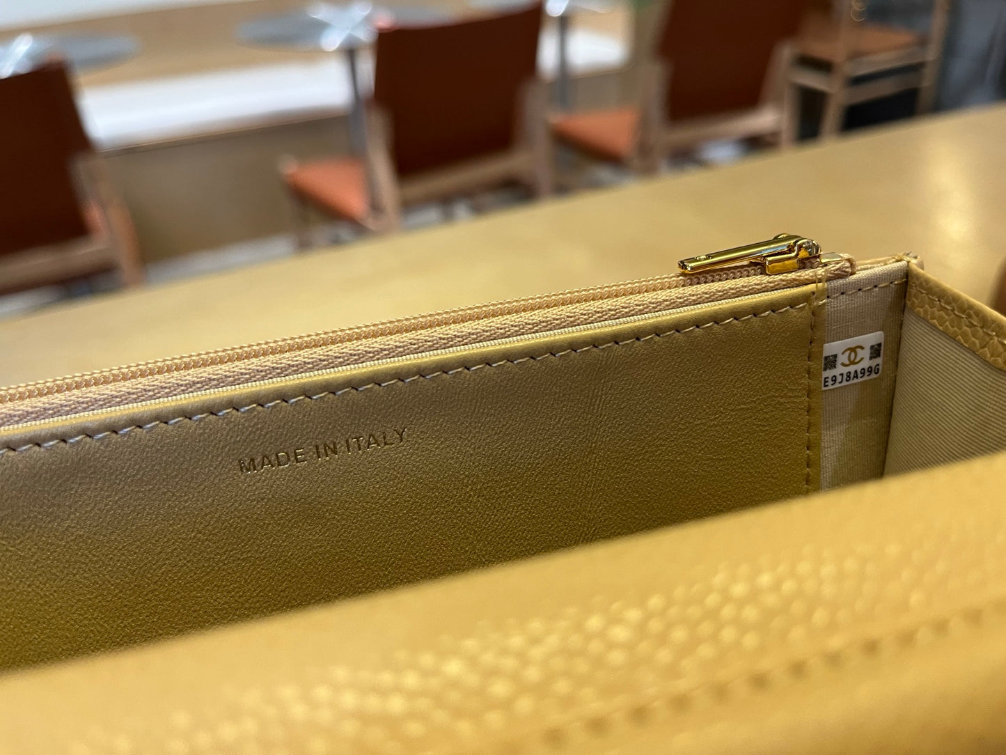 CHANEL 25c Wallet on Chain (WOC) | Exclusive Haas Caviar Leather Gold-Tone | Double C-Lock "Lucky Purse" | 12cm Mini Crossbody