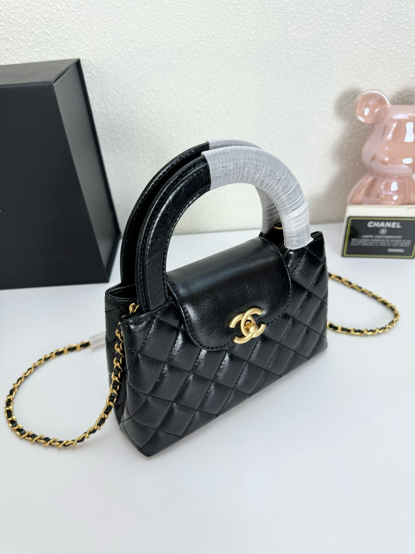 Chanel 23/24 Fall-Winter Camellia Bag | Runway-Exclusive Floral Artistry | 20cm Timeless Icon by Virginie Viard