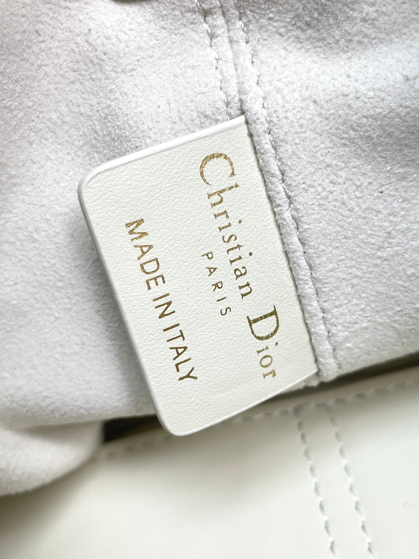 Dior Toujours White Large Cannage Quilted Handbag | Lamb Leather Lining | Imported Hardware | Small 23cm Tote Bag