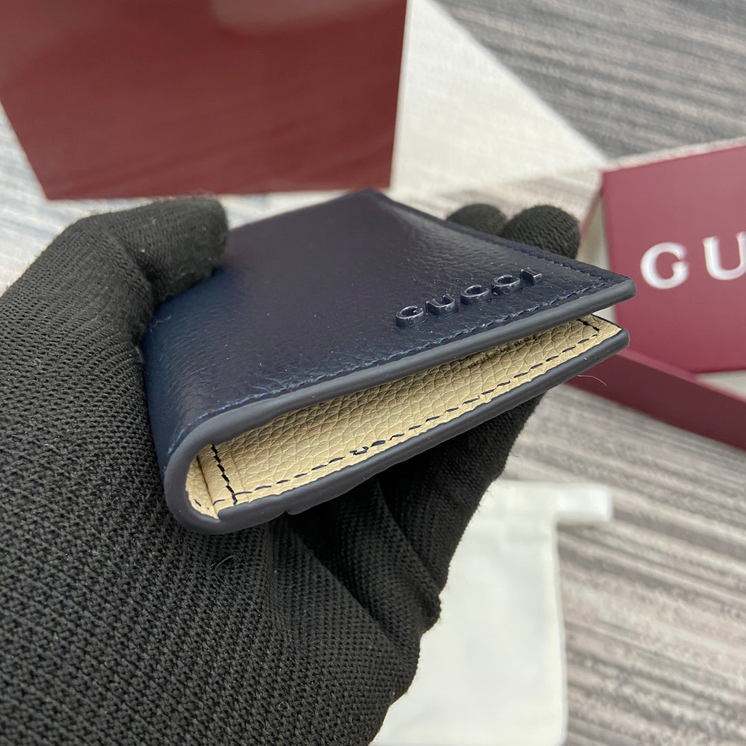 Gucci 2025 Early Spring Collection Green Calfskin Leather Bifold Wallet - Iconic Motif, Slim & Portable