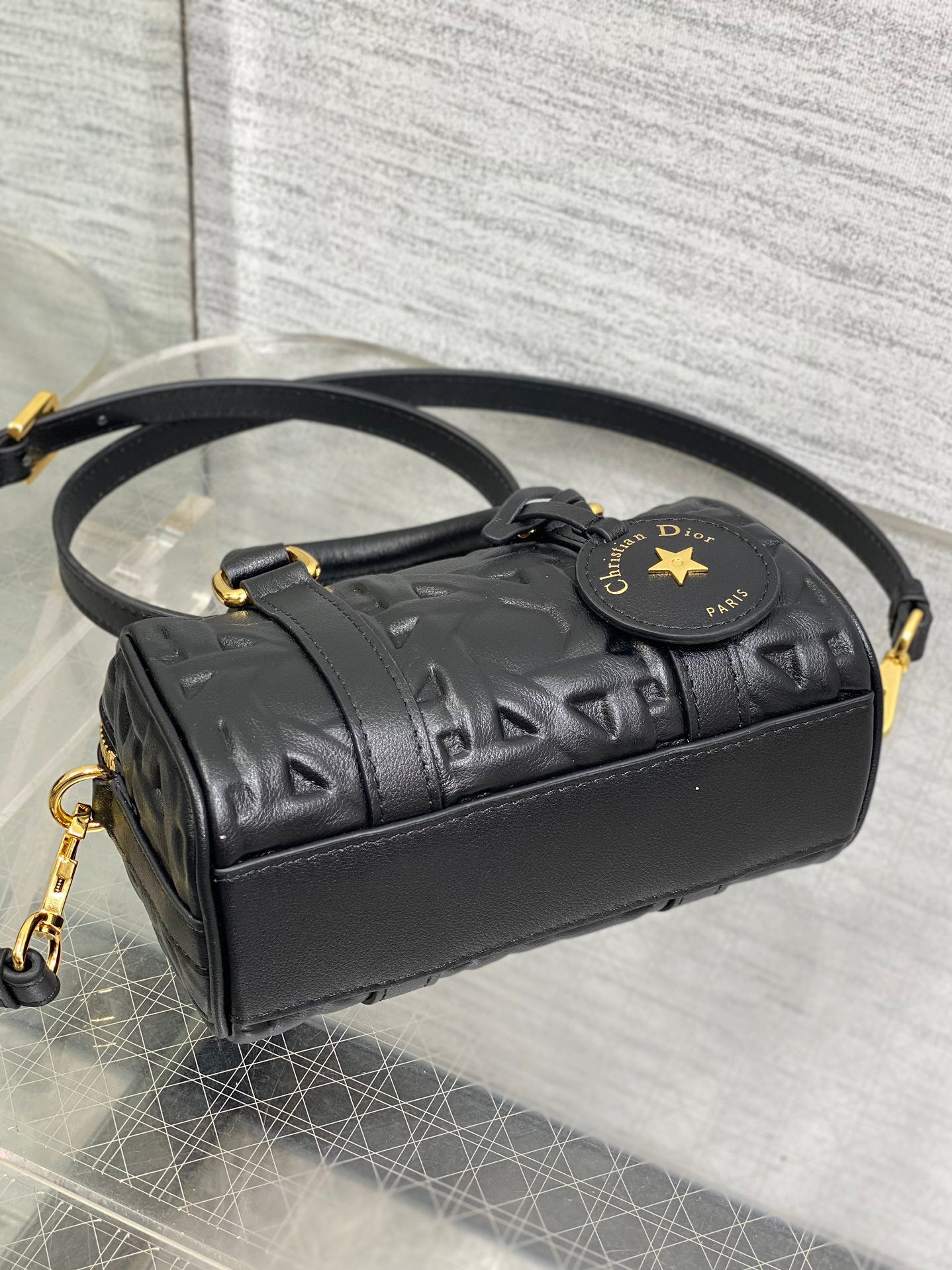 Groove 16 Mini Boston Bag｜Vintage Embossed Leather｜Top Handle & Crossbody｜17×10×8cm