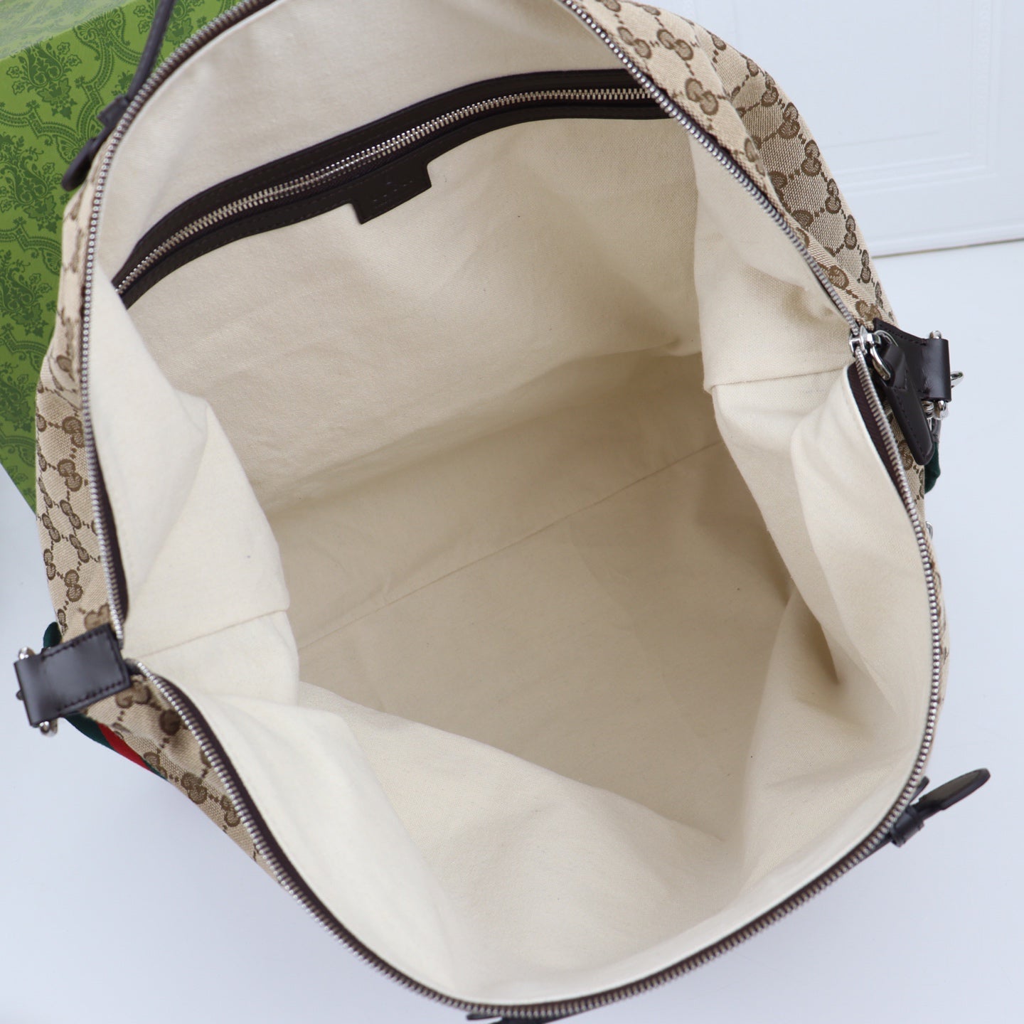 Gucci 2025 Spring-Summer Collection Travel Bag - 821688 Beige & Brown GG Canvas, 44×36×18cm Structured Luggage with Embossed Logo