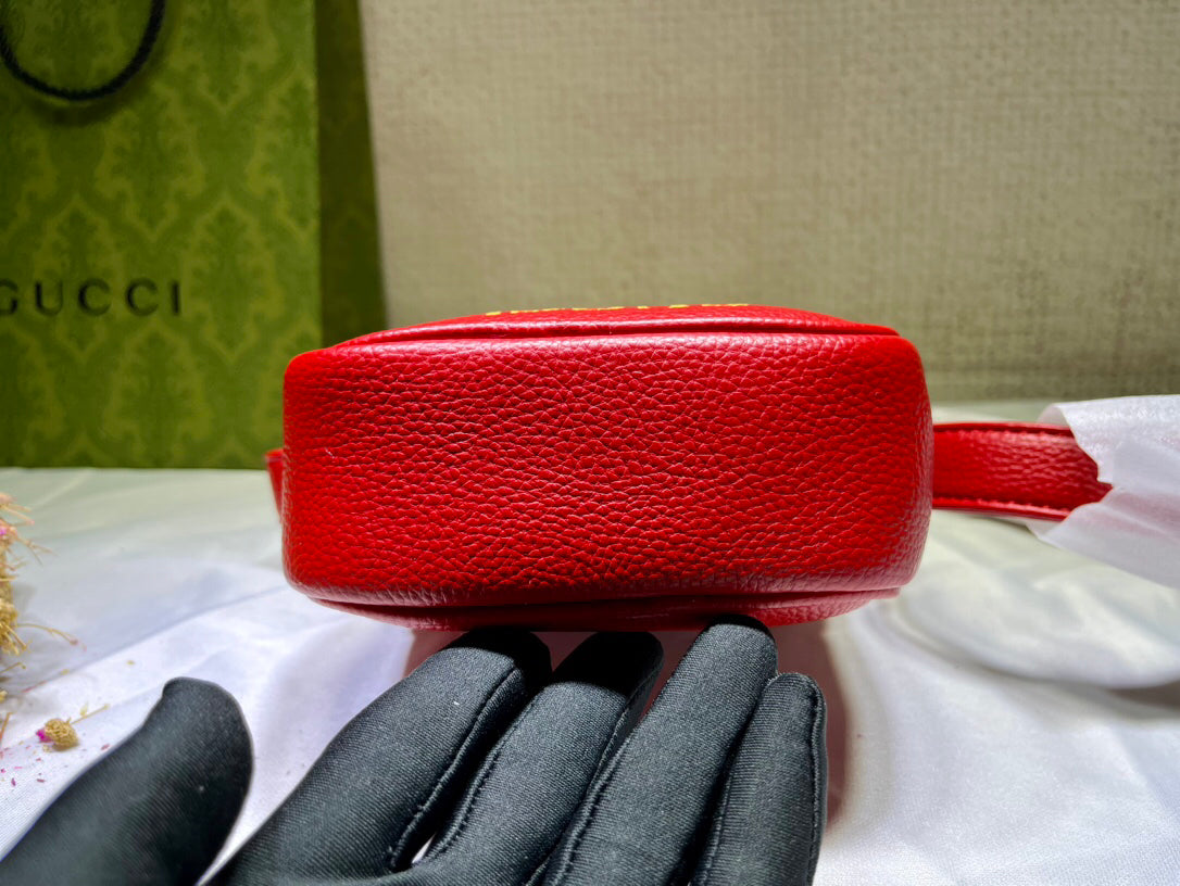 GUCCI Men's Vintage Logo Print Crossbody Bag | Mini Document Holder in Textured Leather