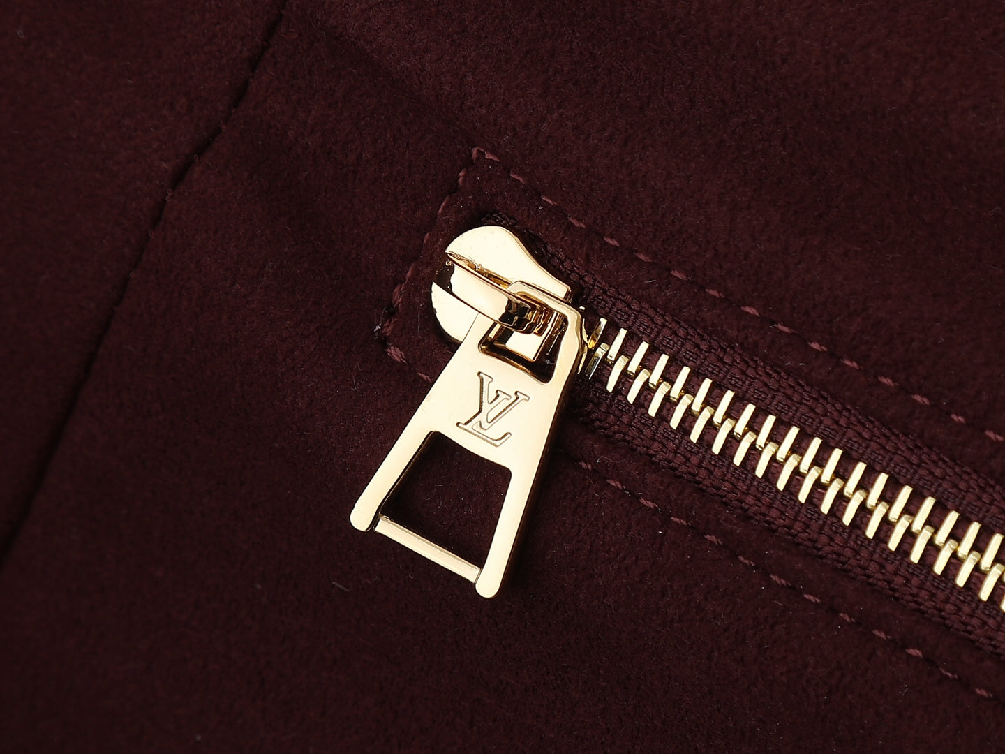 Anytime Medium Bag | 1988 Omenade Archive Re-edition | Monogram Emeinte Leather with Detachable L-Lock 42×27×14cm