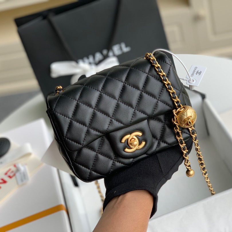 Chanel-Inspired Mini Square Bag with Metal Ball Chain - 13x18x7cm Genuine Lamb Leather Shoulder Bag（Full Set Packaging）