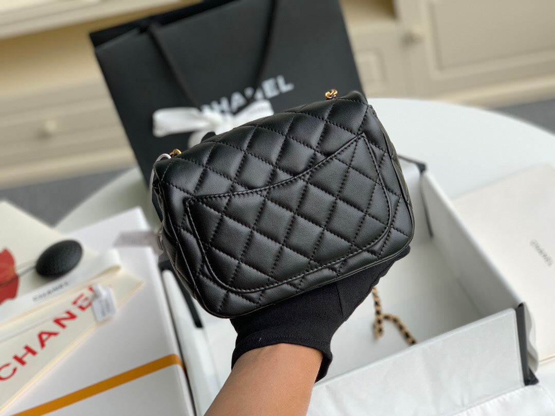 Chanel-Inspired Mini Square Bag with Metal Ball Chain - 13x18x7cm Genuine Lamb Leather Shoulder Bag（Full Set Packaging）