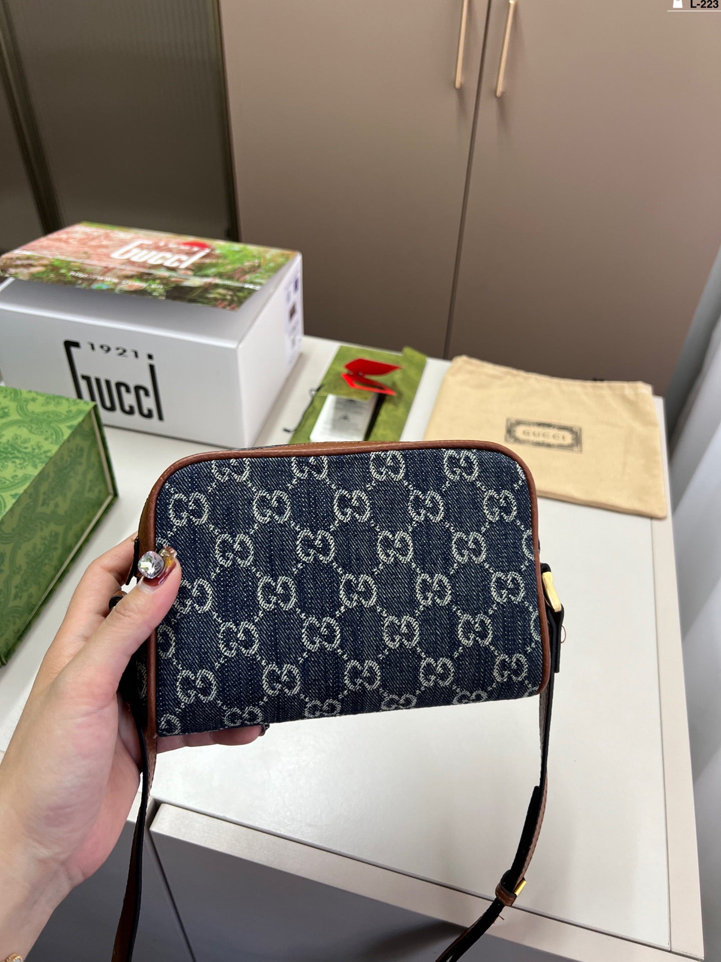 Gucci Ophidia Vintage GG Monogram Camera Bag - Compact Size 17×12cm, Spacious & Timeless Crossbody Bag with Foldable Box