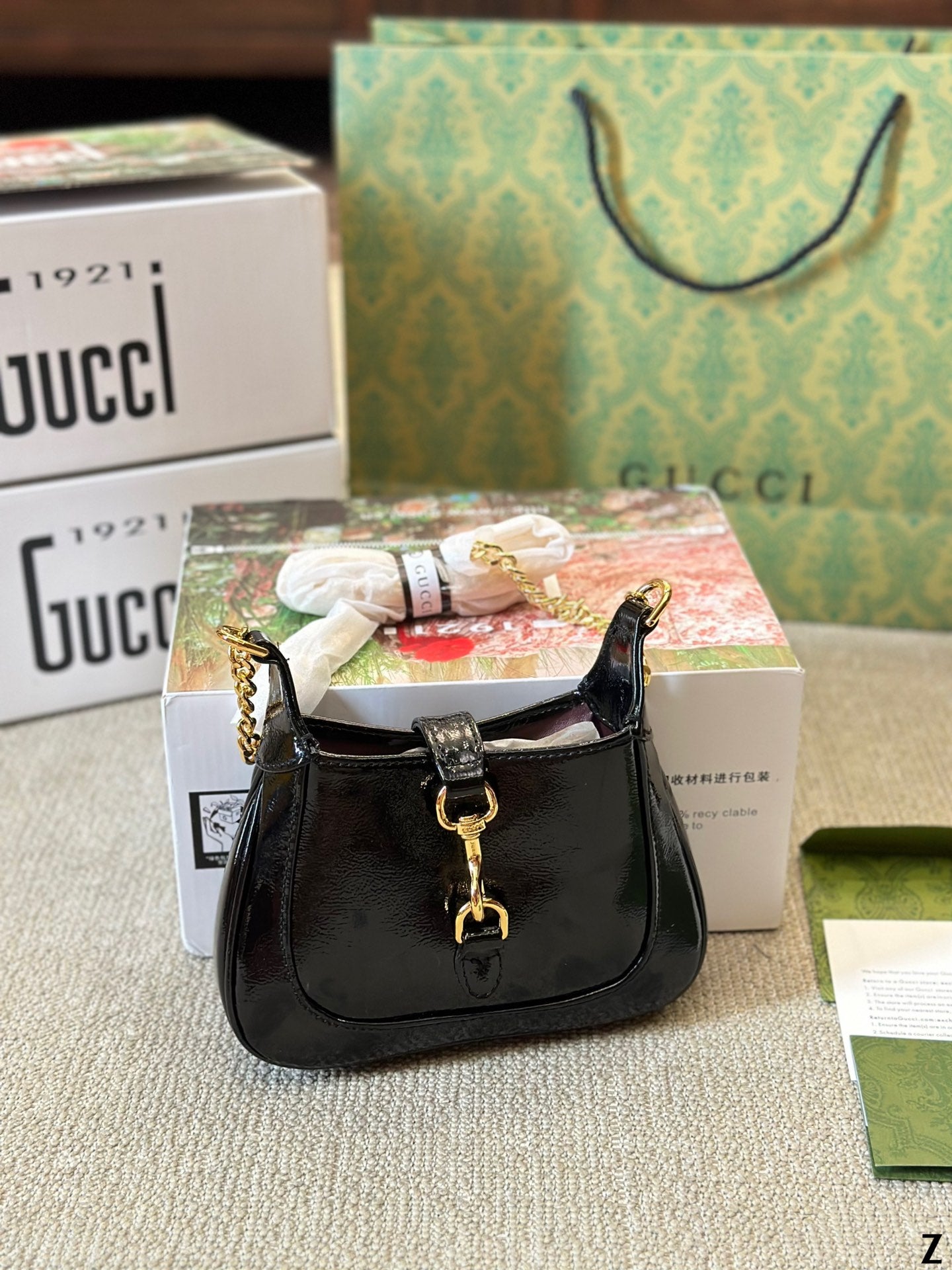 Gucci New Jackie Bag – Romantic Luxury in Multi-Colors Smooth/Waxed Leather 18x13cm Timeless Elegance