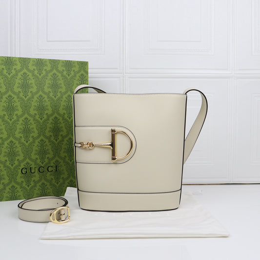 Gucci 73 Horsebit Bucket Bag SS2025 | Ivory White Oversized Tote with 3-Way Carry | 26x27.5x11.5cm