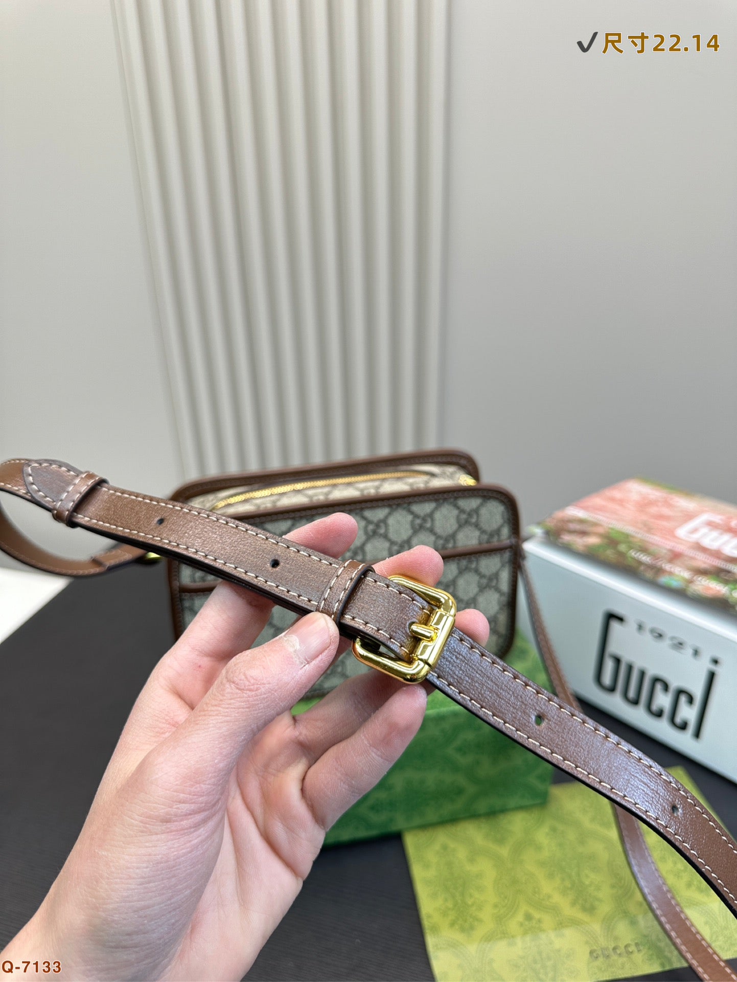 Gucci GG Monogram Camera Bag – Unisex Vintage Square Design 22x14cm Classic Crossbody