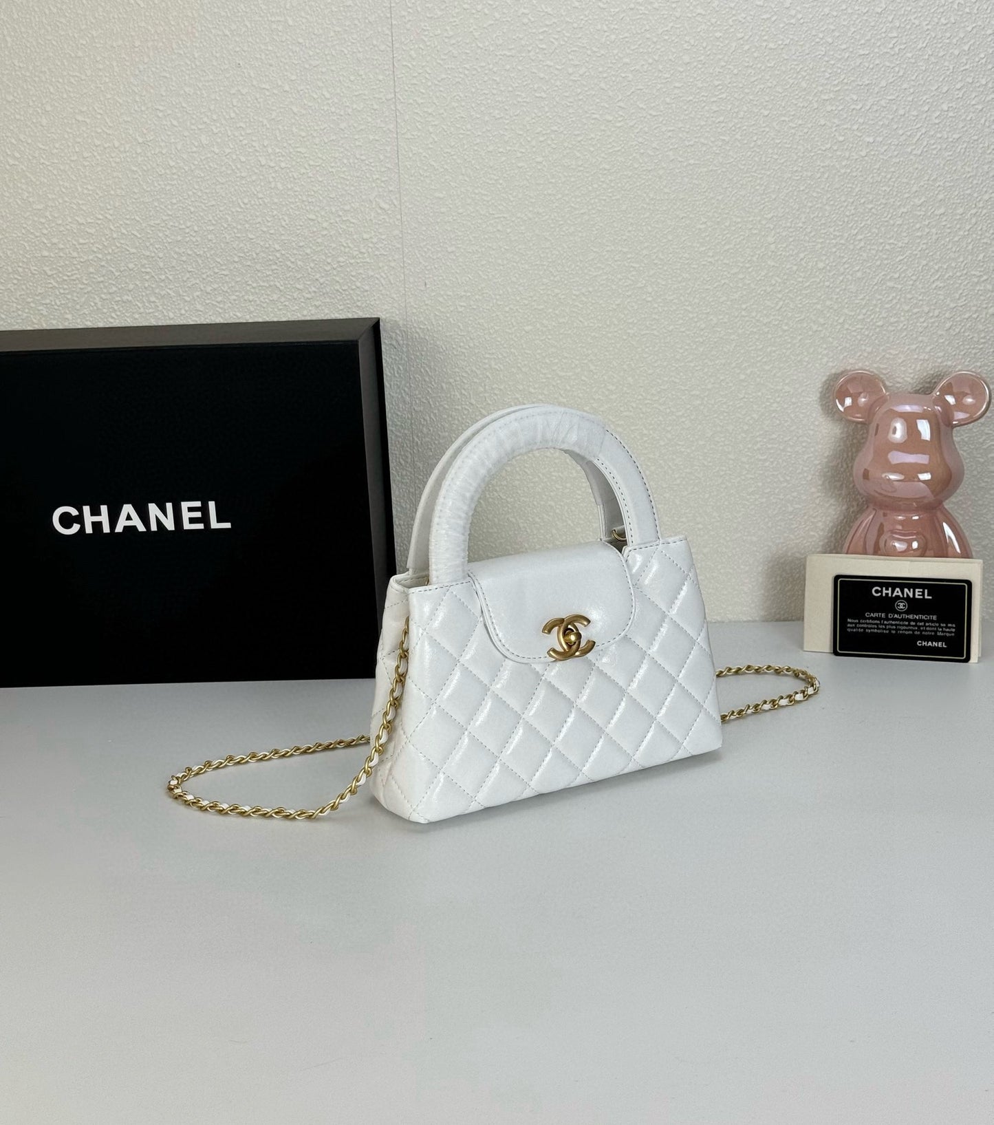 Chanel 23/24 Fall-Winter Camellia Bag | Virginie Viard's Tribute to Timeless Elegance | 20cm Runway Collector's Piece