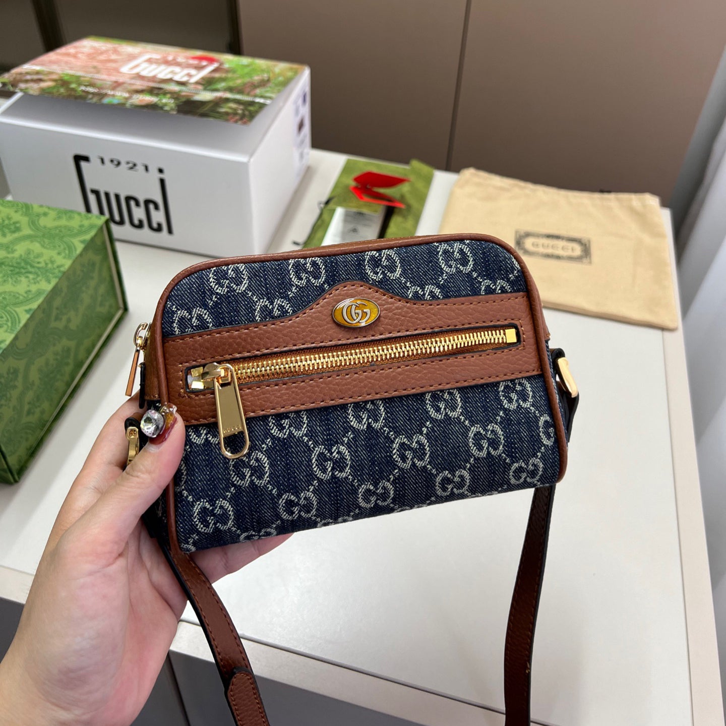 Gucci Ophidia Vintage GG Monogram Camera Bag - Compact Size 17×12cm, Spacious & Timeless Crossbody Bag with Foldable Box