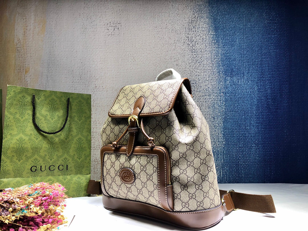 GUCCI Overture Series Vintage Mini Backpack with Feline Emblem | 26.5cm Retro-Modern Unisex Bag