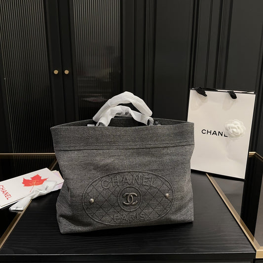 Chanel Vintage Ash-Tone Denim Tote Bag | 35x30cm Lightweight & Durable | 2-Way Shoulder/Hand Carry