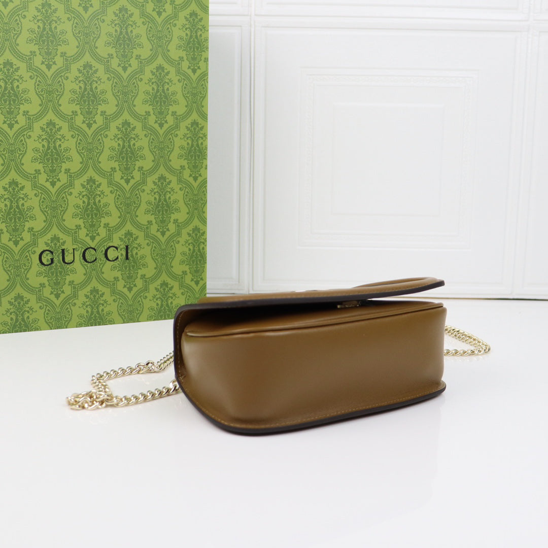 Gucci Blondie Vintage Logo Bag | 1970s Retro Design, Detachable Adjustable Strap, 21.5x11x8cm