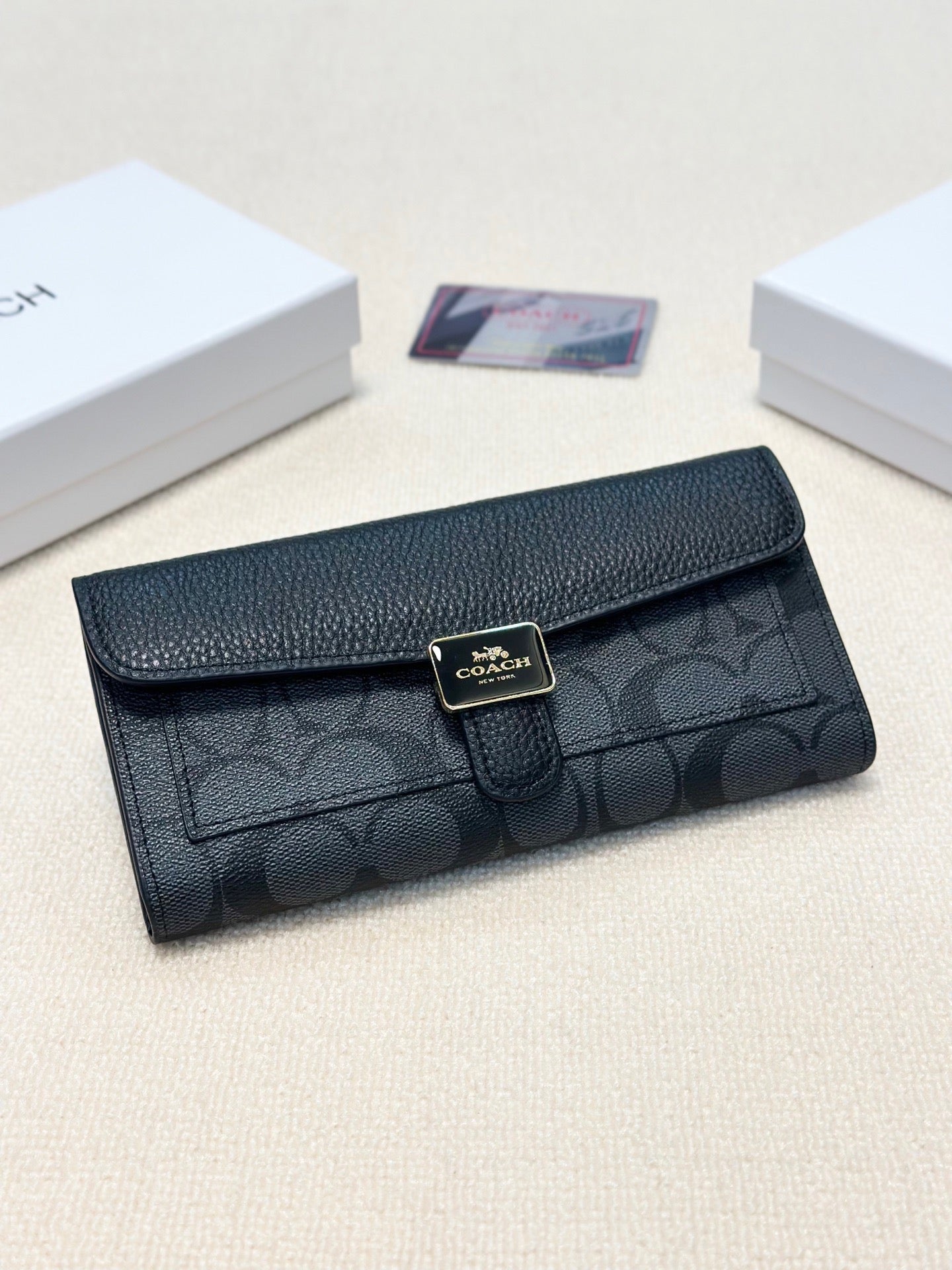 Coach-Style 19x10 Black Genuine Leather Clutch - Exquisite Craftsmanship, Spacious Interior, Luxe & Minimalist