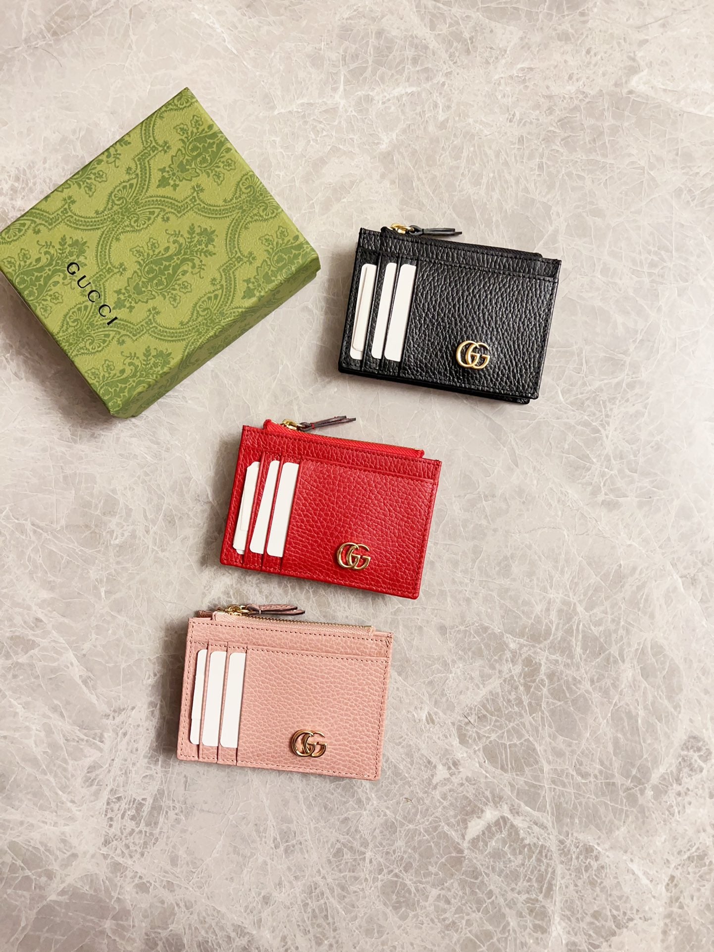 Gucci CY Series 574804 Vintage Slim Card Holder - 12×8cm Multi-Pocket Leather Wallet with Zip Compartments