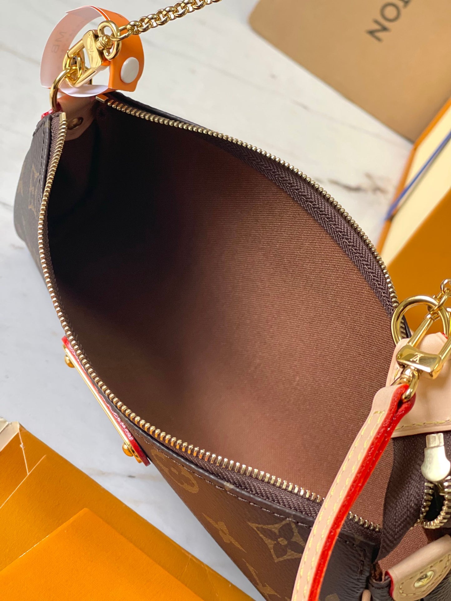 Vintage EVA Handbag | Premium MB Chip Edition Genuine Leather | A-Grade Steel Hardware | Imported Original Fabric | Duty-Free Factory Packaging