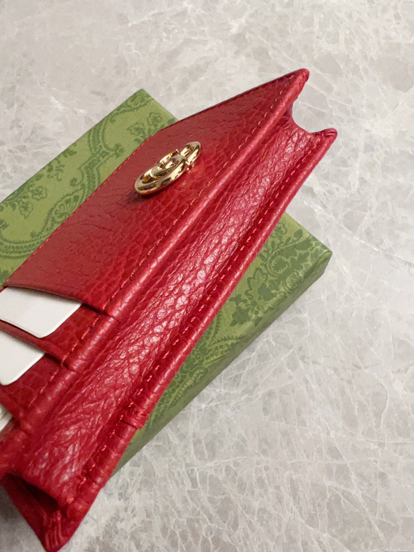 Gucci CY Series 574804 Vintage Slim Card Holder - 12×8cm Multi-Pocket Leather Wallet with Zip Compartments