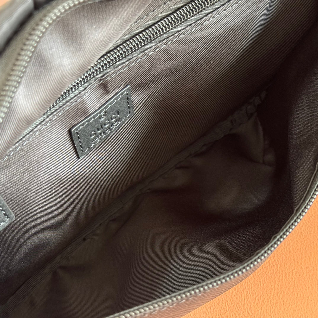 Gucci Fall Winter 2024 Men's Black Nylon Waist Bag | Embossed Logo Red-Green Web Strap Made in Italy