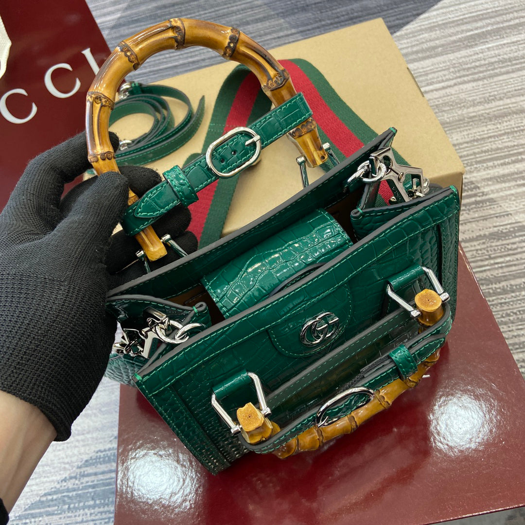 GUCCI 2023 Crocodile-Embossed Mini Backpack 20x16x10cm Fluorescent Buckle Bamboo Handle & Detachable Straps