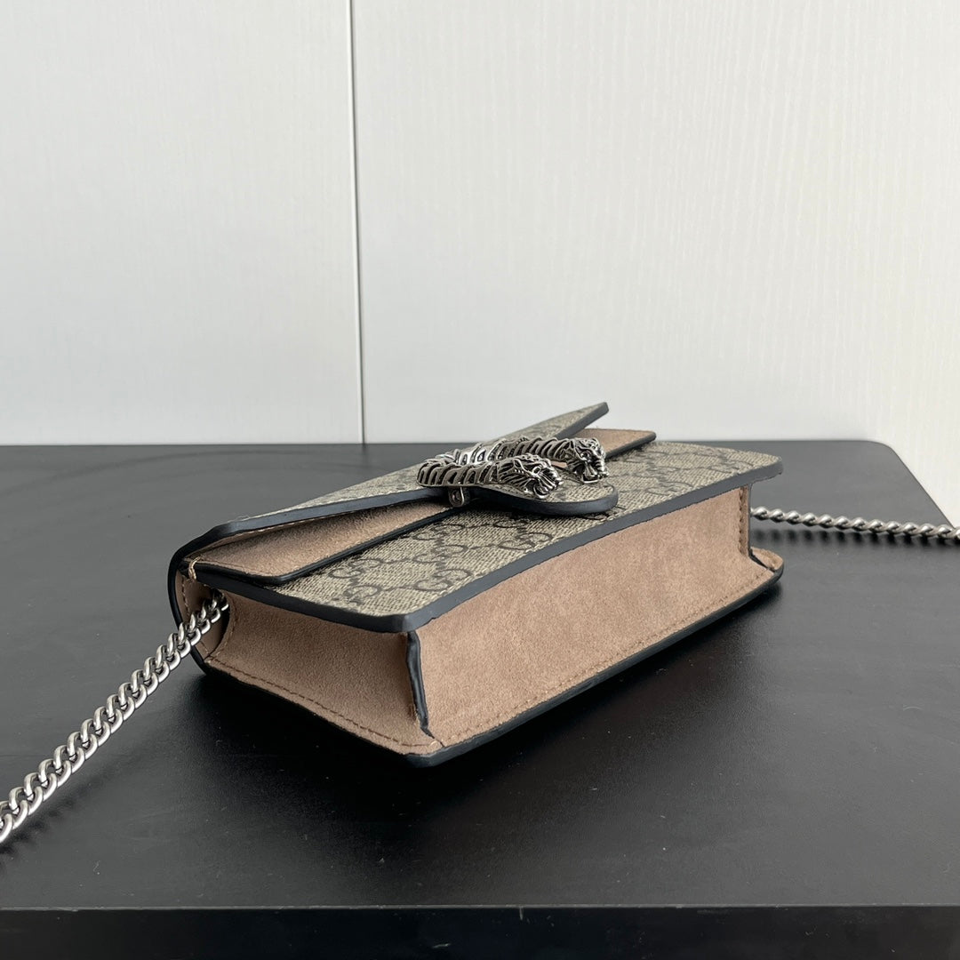 Gucci Dionysus Mini Bag – 16.5x10cm Iconic Size, Calfskin & Tiger Buckle, Entry-Level Street Style Icon