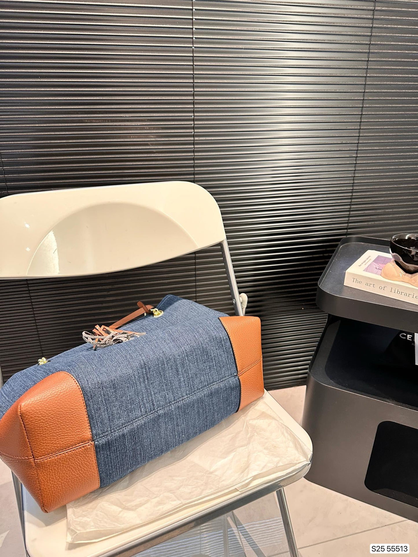 Gucci Soho Denim Fringe Tote – 38x27cm Spacious Design, Padded Chain Strap, Ultimate Travel Companion