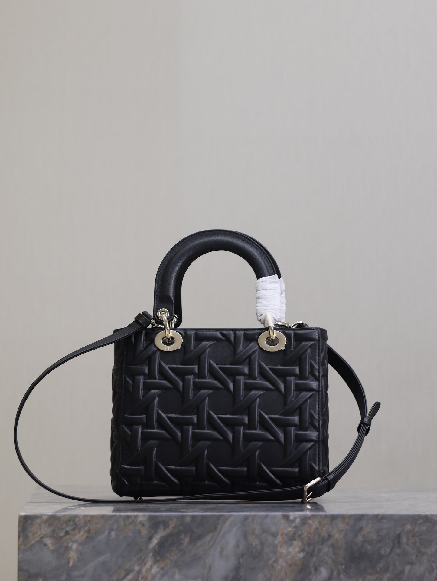 DIOR 2024 Fall/Winter Lady Dior Handbag | Black Calfskin with 3D Graphic Cannage & Pale Gold D.I.O.R. Charm, Medium 24cm